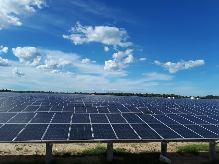 Nguồn điện vô tận trên mái nhà, giá đắt 2.156 đồng/kWh